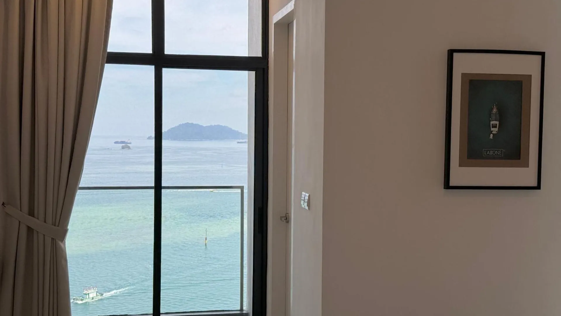The Shore Cbd Kota Kinabalu By Laxzone Suite Malaysia
