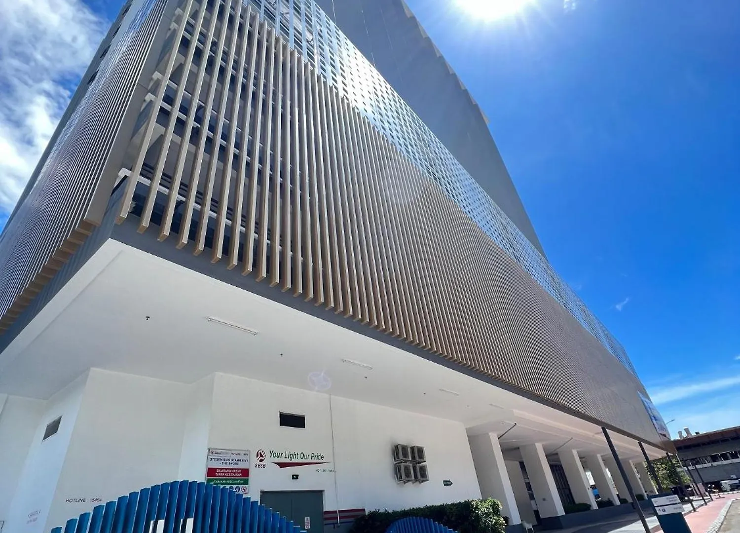 Apartment The Shore Cbd Kota Kinabalu By Laxzone Suite