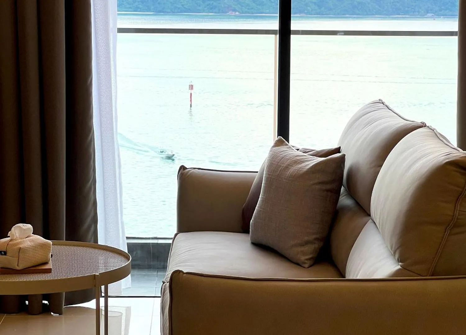 The Shore Cbd Kota Kinabalu By Laxzone Suite Apartment