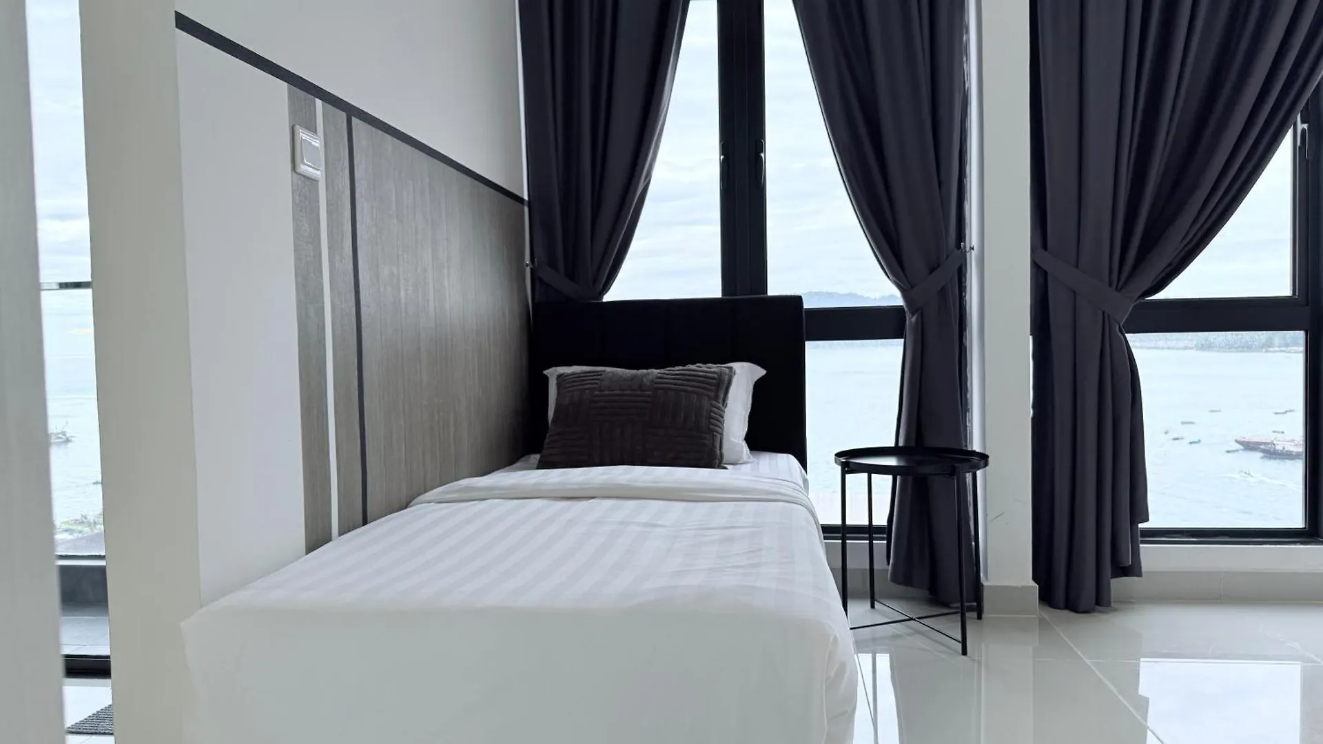 The Shore Cbd Kota Kinabalu By Laxzone Suite Malaysia