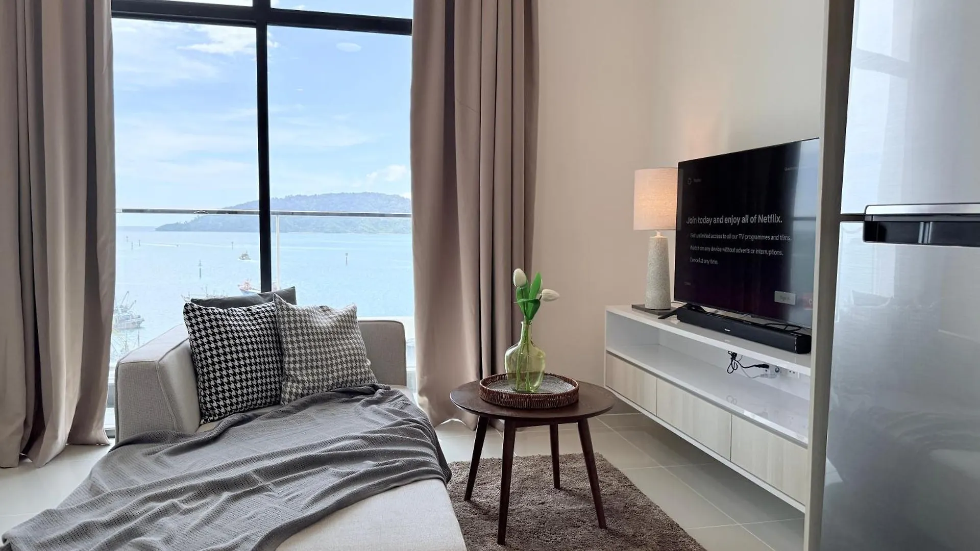 The Shore Cbd Kota Kinabalu By Laxzone Suite Apartment