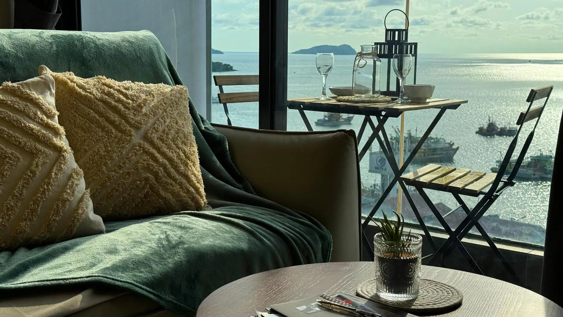 Apartment The Shore Cbd Kota Kinabalu By Laxzone Suite